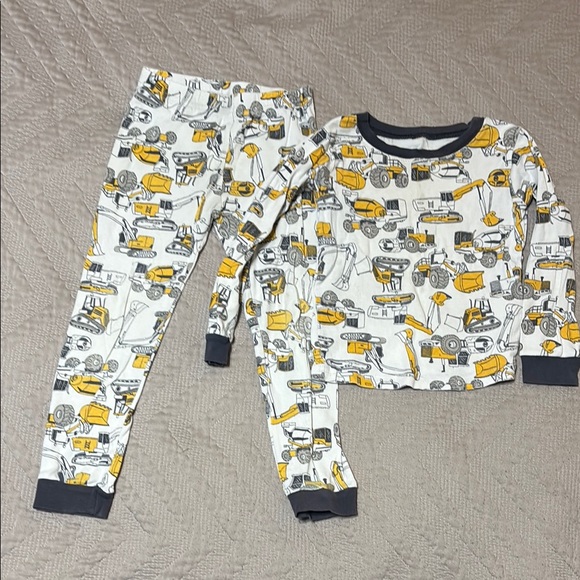Pajama Set Bundle- Boys 4T - Picture 7 of 8